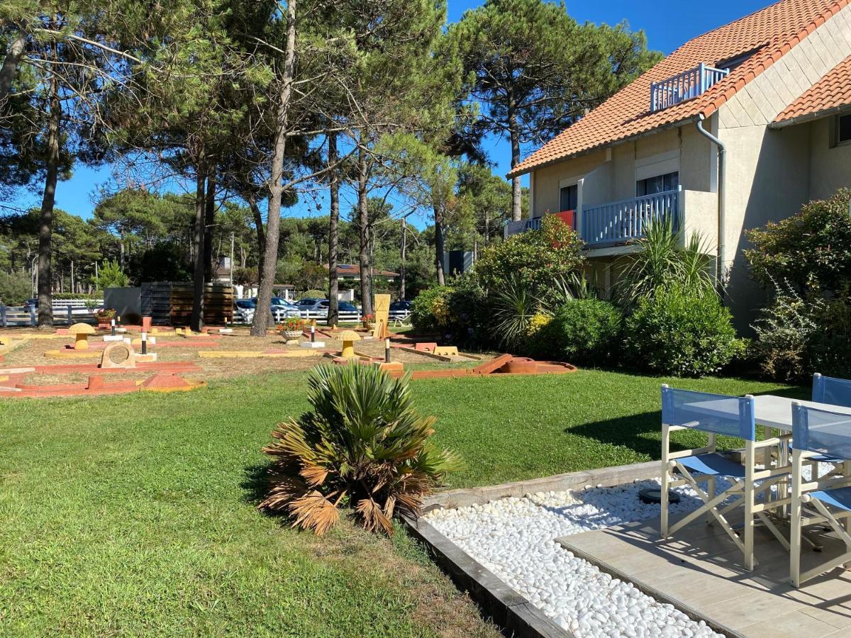 Les Vagues Hotel Restaurant Biscarrosse-Plage Exterior foto