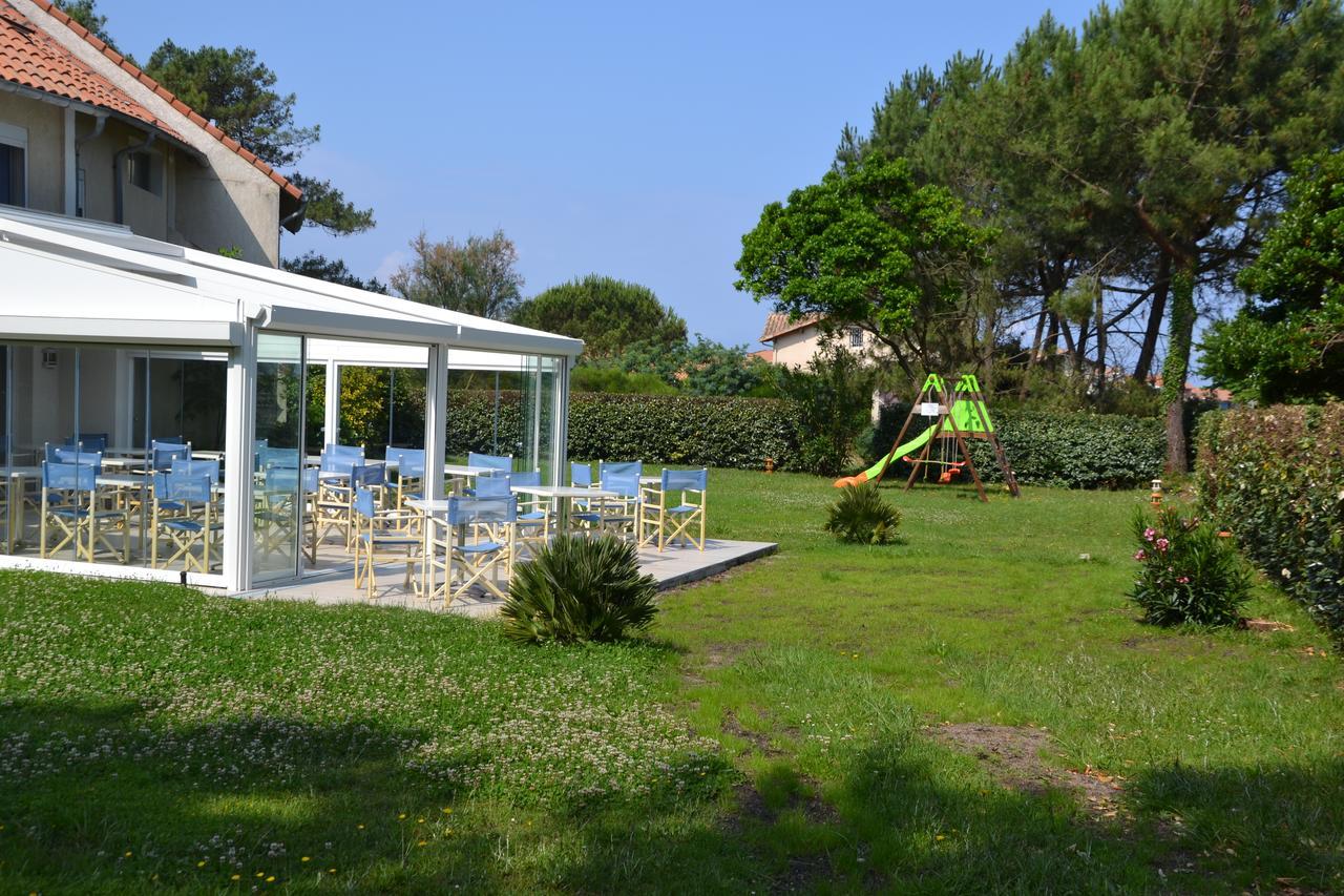 Les Vagues Hotel Restaurant Biscarrosse-Plage Exterior foto
