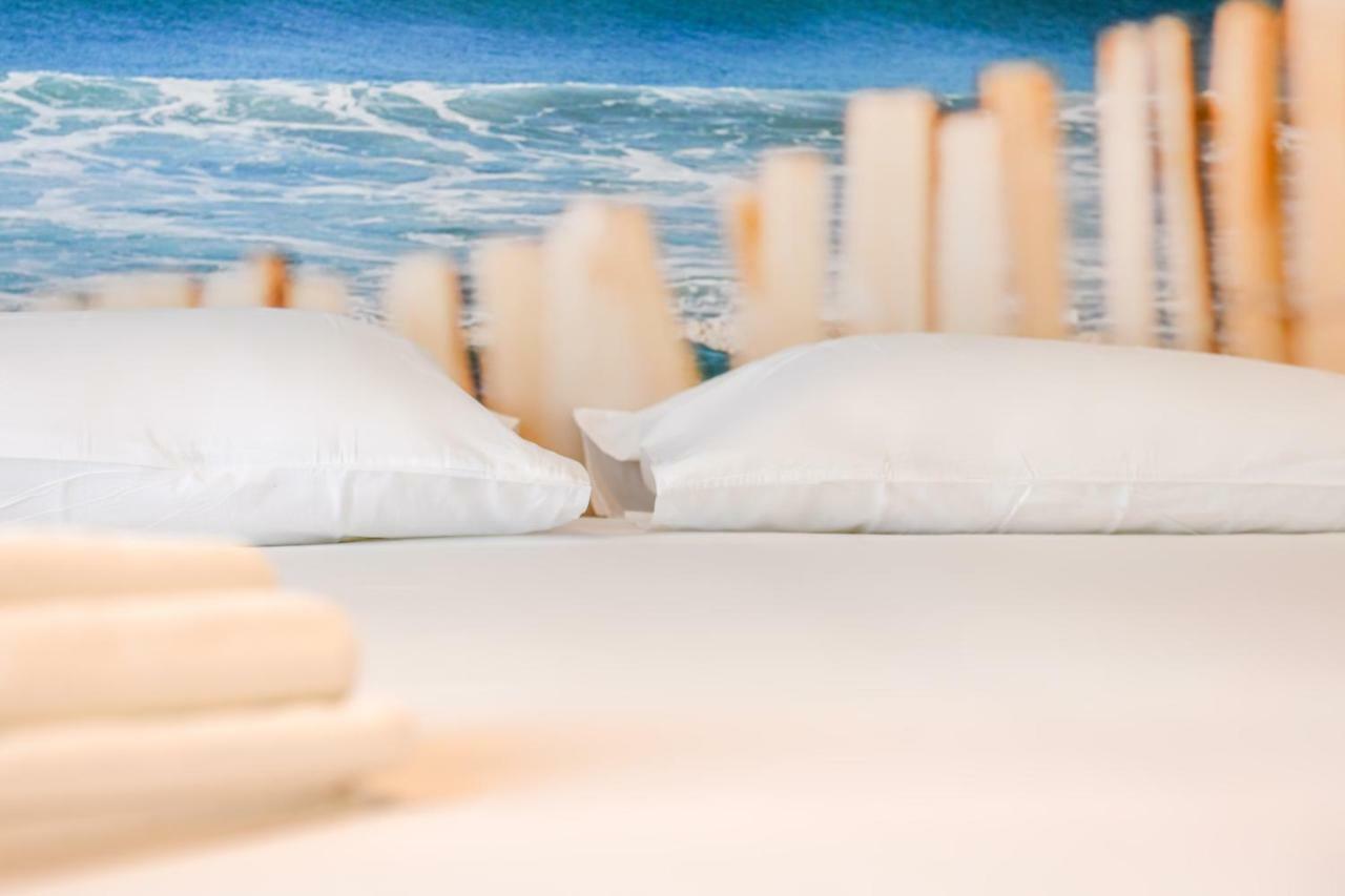 Les Vagues Hotel Restaurant Biscarrosse-Plage Exterior foto